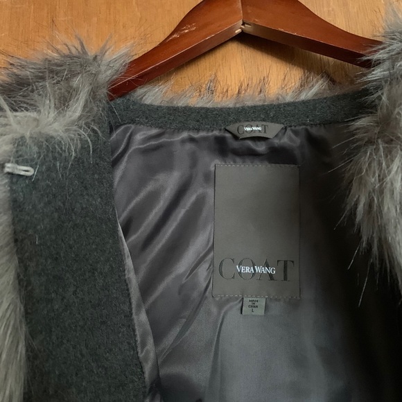 Vera wang faux fur jacket - Picture 2 of 3
